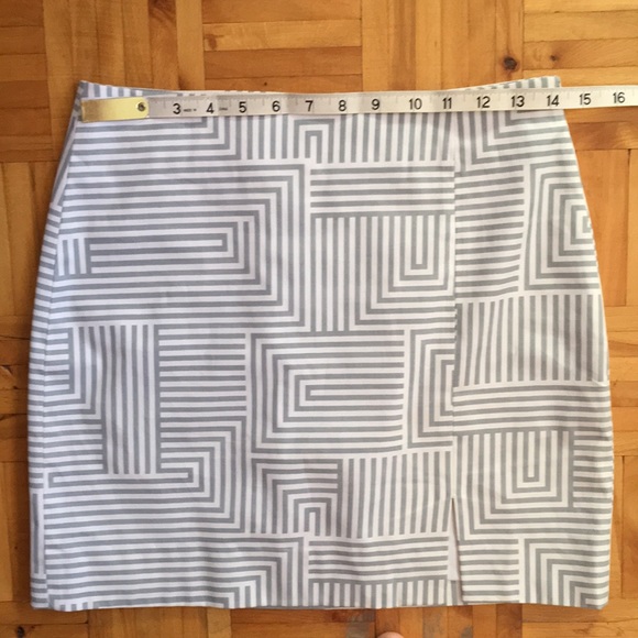 SOLD🌺Kate Spade Saturday mini skirt size 4 - Picture 8 of 10